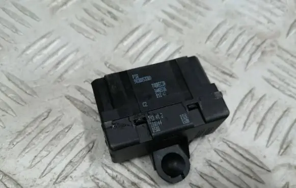 Peugeot RCZ Seat heating relay 9638053380