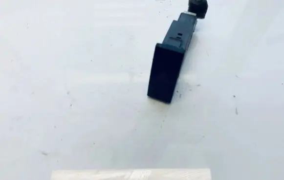 Chevrolet Evanda Hazard light switch 864w0140