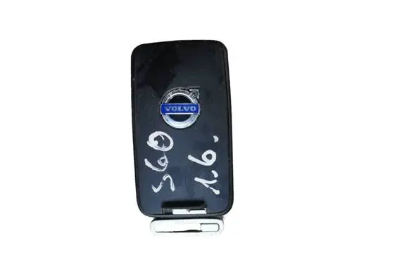 Volvo S60 Ignition key/card 8676873