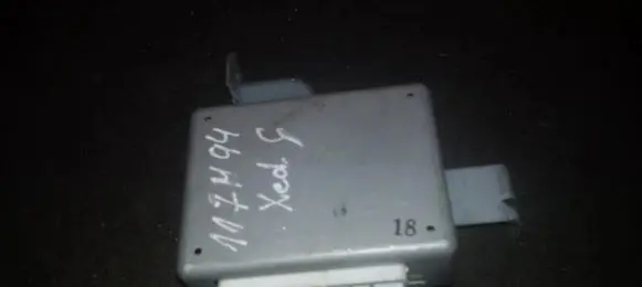 Mazda Xedos 6 ABS control unit/module c02167650
