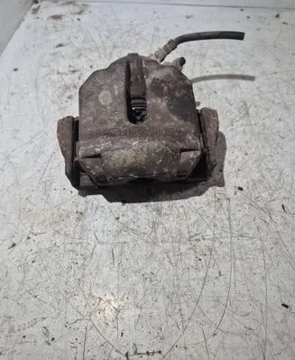 BMW 5 E39 Front brake caliper 6022296