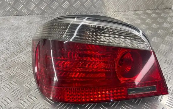 BMW 5 E60 E61 Rear/tail lights 6910767 E3159S 2VP00867900