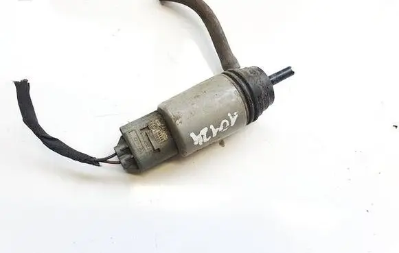 BMW X1 E84 Windscreen/windshield washer pump 67126934159