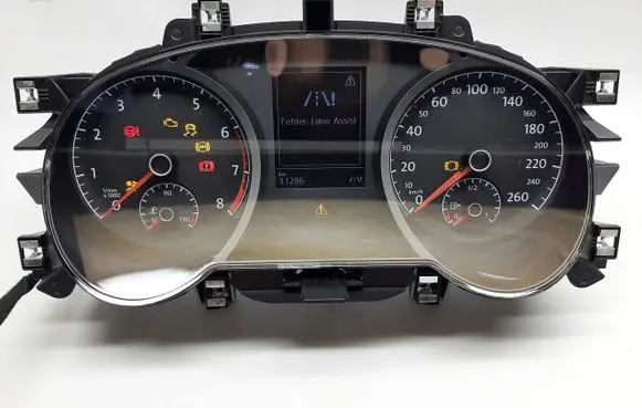 Volkswagen Touran III Speedometer (instrument cluster) 5TA920740D