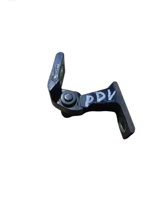 Volkswagen PASSAT B8 Front door upper hinge 8X0831404E