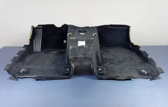 BMW 3 F30 F35 F31 Front floor carpet liner 7328035