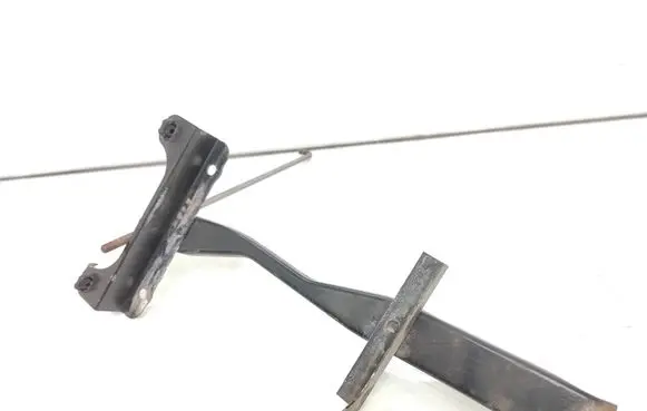 Toyota RAV 4 (XA30) Battery tray 