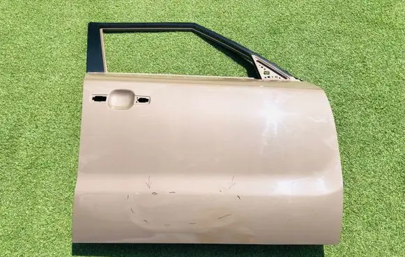 KIA Soul Front door