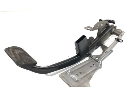 Volvo V40 Pedal assembly 31381468