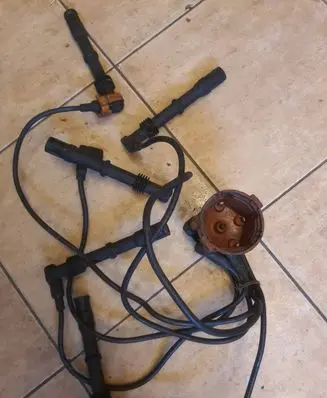 Audi 80 90 S2 B4 Ignition plug leads 0300332105