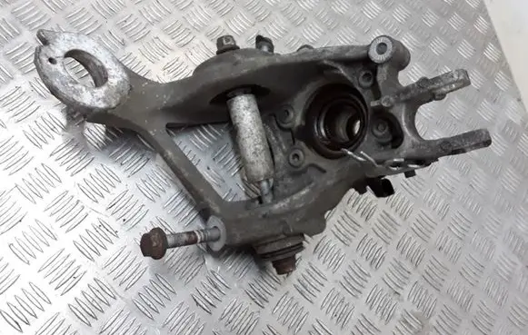 Audi Q5 SQ5 Rear wheel hub spindle/knuckle 