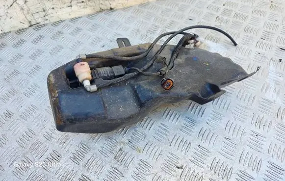 Opel Astra J Windshield washer fluid reservoir/tank 13260579