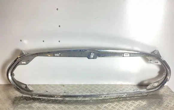 Mercedes-Benz ML W166 Front bumper upper radiator grill 101741400D