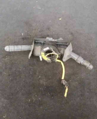 Iveco Daily 35.8 - 9 Wiper turn signal indicator stalk/switch 69500430