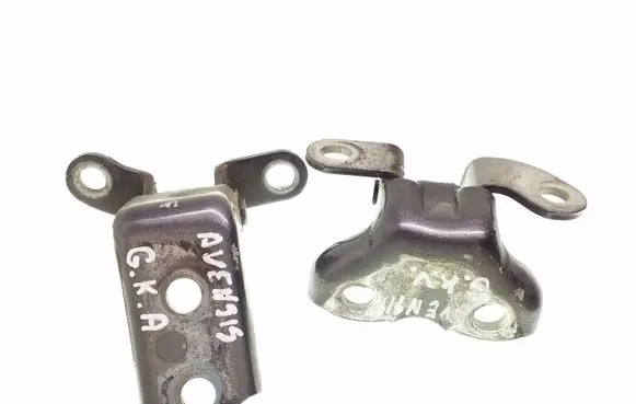 Toyota Avensis T250 Rear door hinge set 