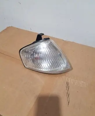 Mazda 323 F Front indicator light R4138