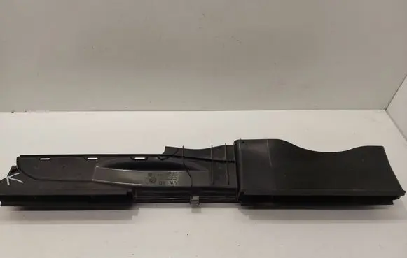 Volkswagen PASSAT B8 Air intake duct part 5Q0129254B