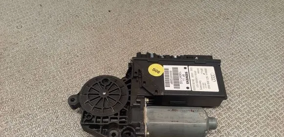Audi A2 Front door window regulator motor 8Z1959802