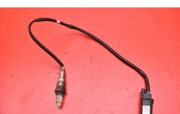 Skoda Octavia 985 Lambda probe sensor 04E906262GH