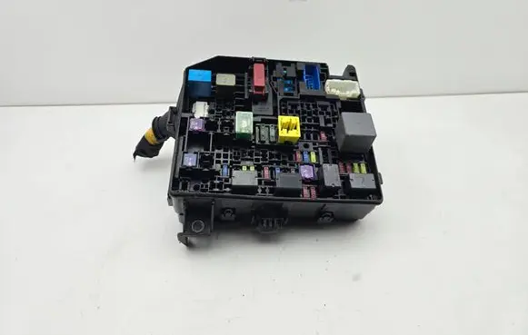 Mitsubishi Outlander Fuse module