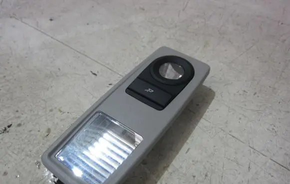 BMW X3 F25 Headlining lighting console trim 63319215623