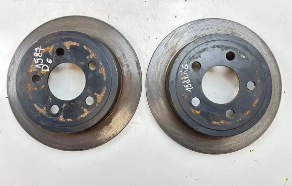 Jeep Cherokee III KJ Rear brake disc