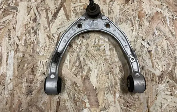 Volkswagen Touareg II Front control arm K195307