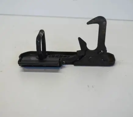 Volkswagen Eos Engine bonnet/hood lock/latch loop/hook 1C0823480