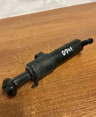 Mercedes-Benz E A207 Headlight washer spray nozzle A2078600247 D741