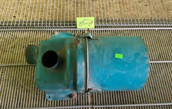 Mercedes-Benz G W460 Air filter box A0110941102 0110941102