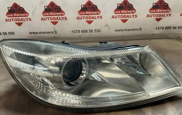 Skoda Octavia Mk2 (1Z) Headlight/headlamp 24705204000023 1Z2941016F 1LL24705204