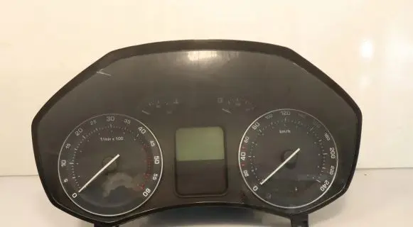 Skoda Octavia Mk2 (1Z) Clock 