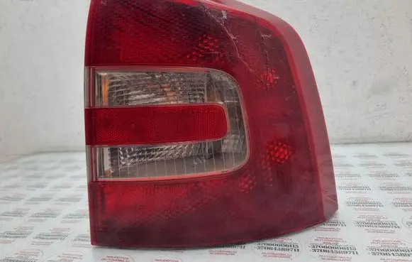 Skoda Octavia Mk2 (1Z) Rear/tail lights 1Z9945096