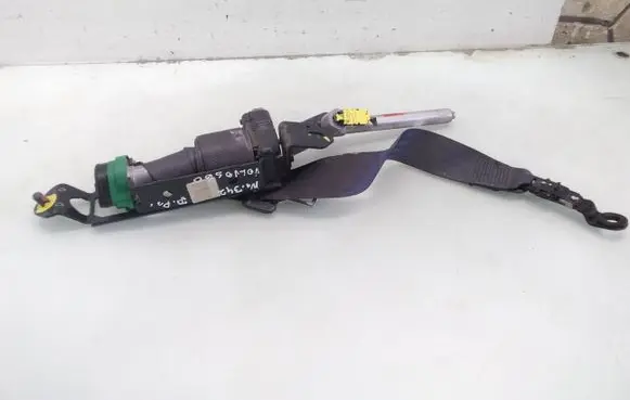Volvo S60 Front seatbelt