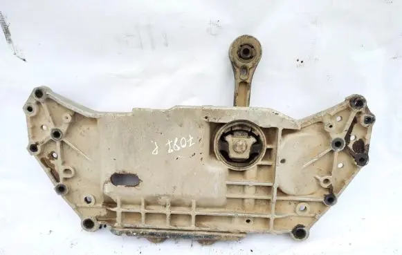 Volkswagen Caddy Front subframe