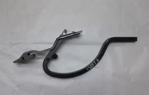 Lexus IS 220D-250-350 Tailgate/trunk/boot hinge