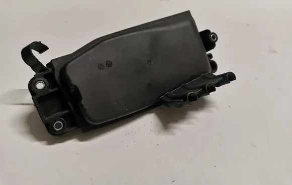 Vacuum air tank