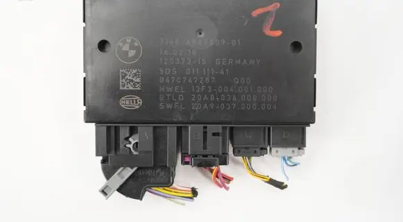 BMW 5 F10 F11 Tow bar trailer control unit/module 6889589