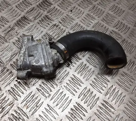 Volvo XC70 Thermostat/thermostat housing 31293699 6G918260JB