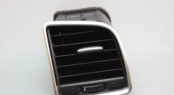 Mazda CX-5 II Dashboard air vent grill cover trim KD4564730