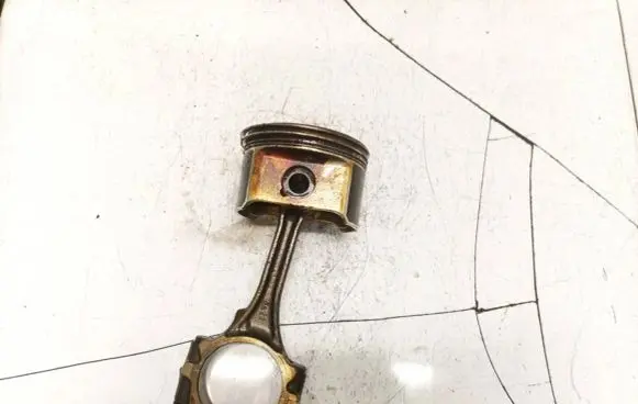 Chrysler 300M Piston with connecting rod 4792136