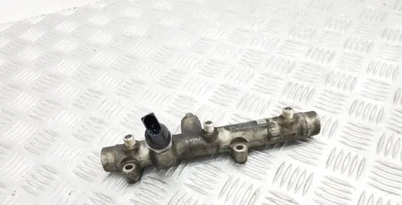 Audi A6 S6 C6 4F Fuel main line pipe 059130089D 059130758