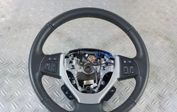 Suzuki SX4 S-Cross Steering wheel
