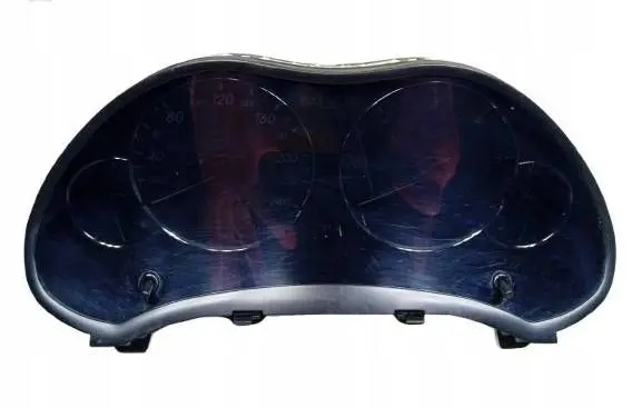 Toyota Avensis Verso Speedometer (instrument cluster) 21655864