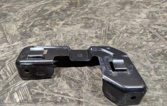 Hyundai Tucson LM Front bumper mounting bracket