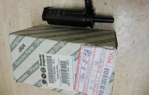 Alfa Romeo Giulia Headlight washer pump 71740944