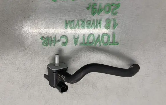 Toyota C-HR I Valve vacuum 90910-12276