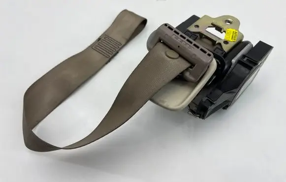 Jaguar XK8 - XKR Front seatbelt 007L004H 531103300