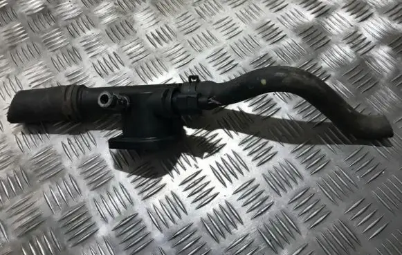 Audi A4 S4 B6 8E 8H Engine coolant pipe/hose 038121133