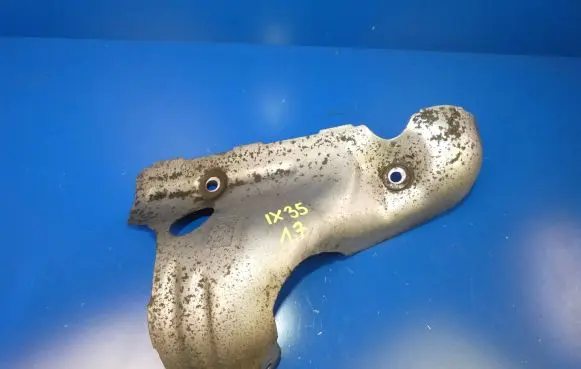 Hyundai ix35 Heat shield in engine bay 1X35
